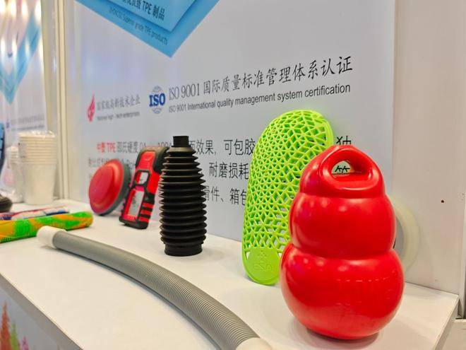 Zhongsu Wang TPE | Echipamentul sportiv TPE de la Zhongsu Wang este rezistent la ulei și rezistent la pete? Zhongsu Wang TPE | Echipamentul sportiv TPE de la Zhongsu Wang este rezistent la ulei și rezistent la pete?