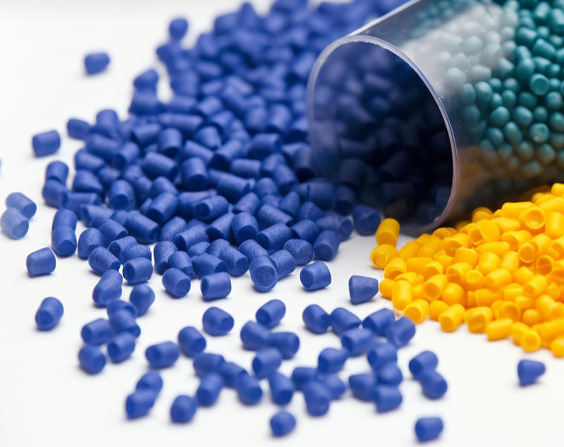 Ce factori ar trebui să fie luați în considerare la selectarea materialelor de umplutură pentru materialele TPE?